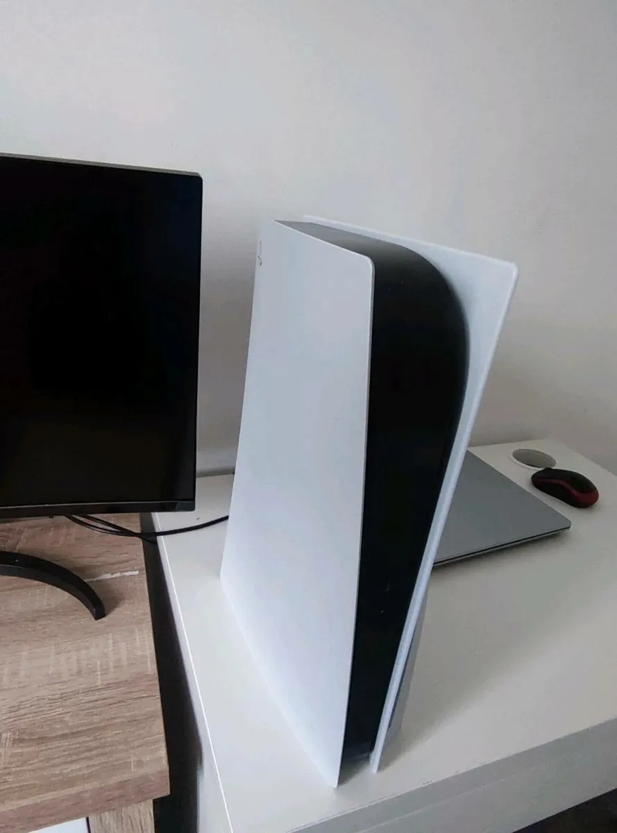 PlayStation 5 - Image 1