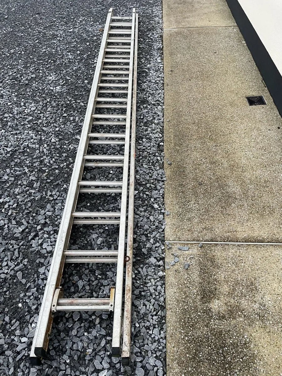 25 foot 2 piece  Ladder 240 or nearest offer - Image 3