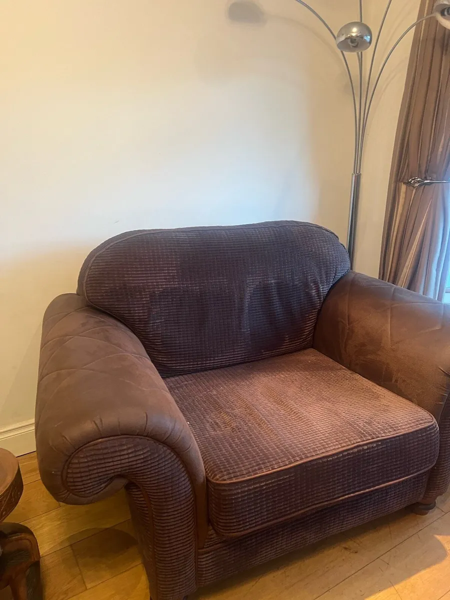 2 Arm chairs - Image 2