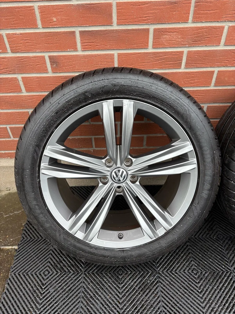 19” Volkswagen Tiguan R-Line Alloys - Image 2