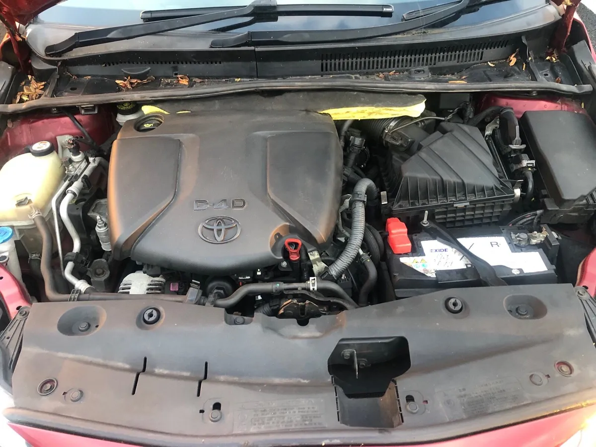 Toyota Avensis - Image 2