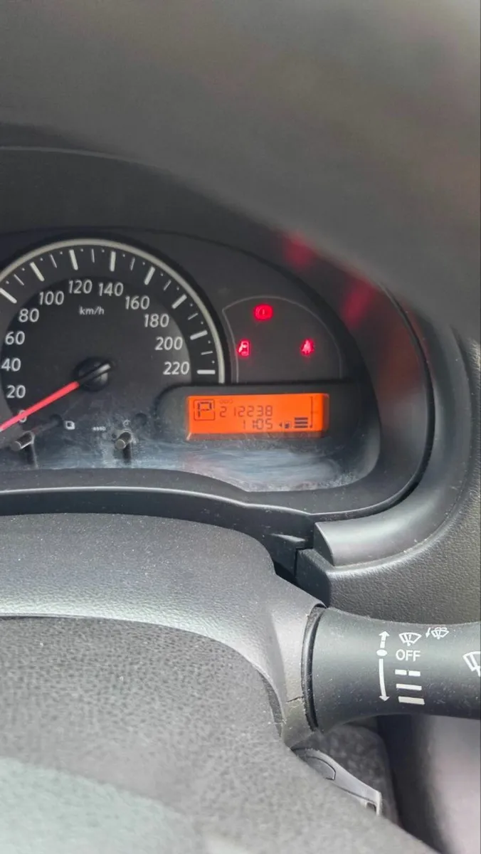 Nissan Micra 2011 - Image 4