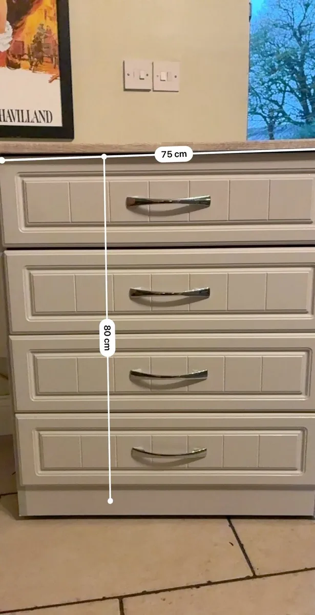 Chest of drawers - Image 4