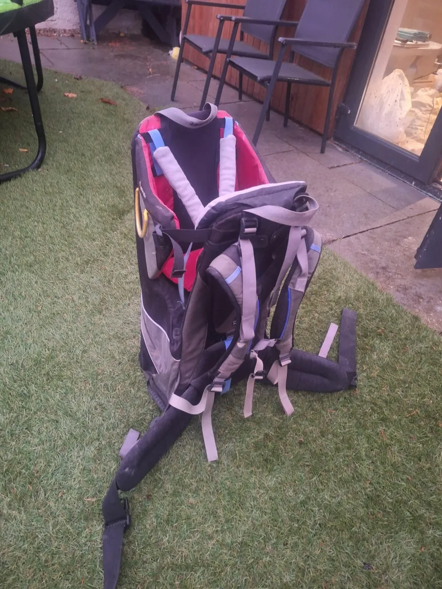 Little life baby carrier back pack - Image 2