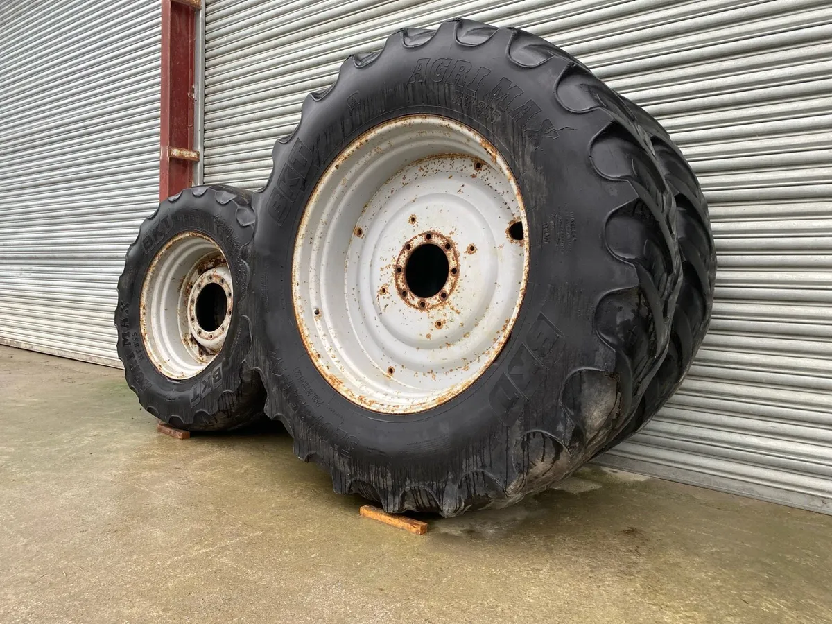 Massey Ferguson wheels & tyres set. - Image 2