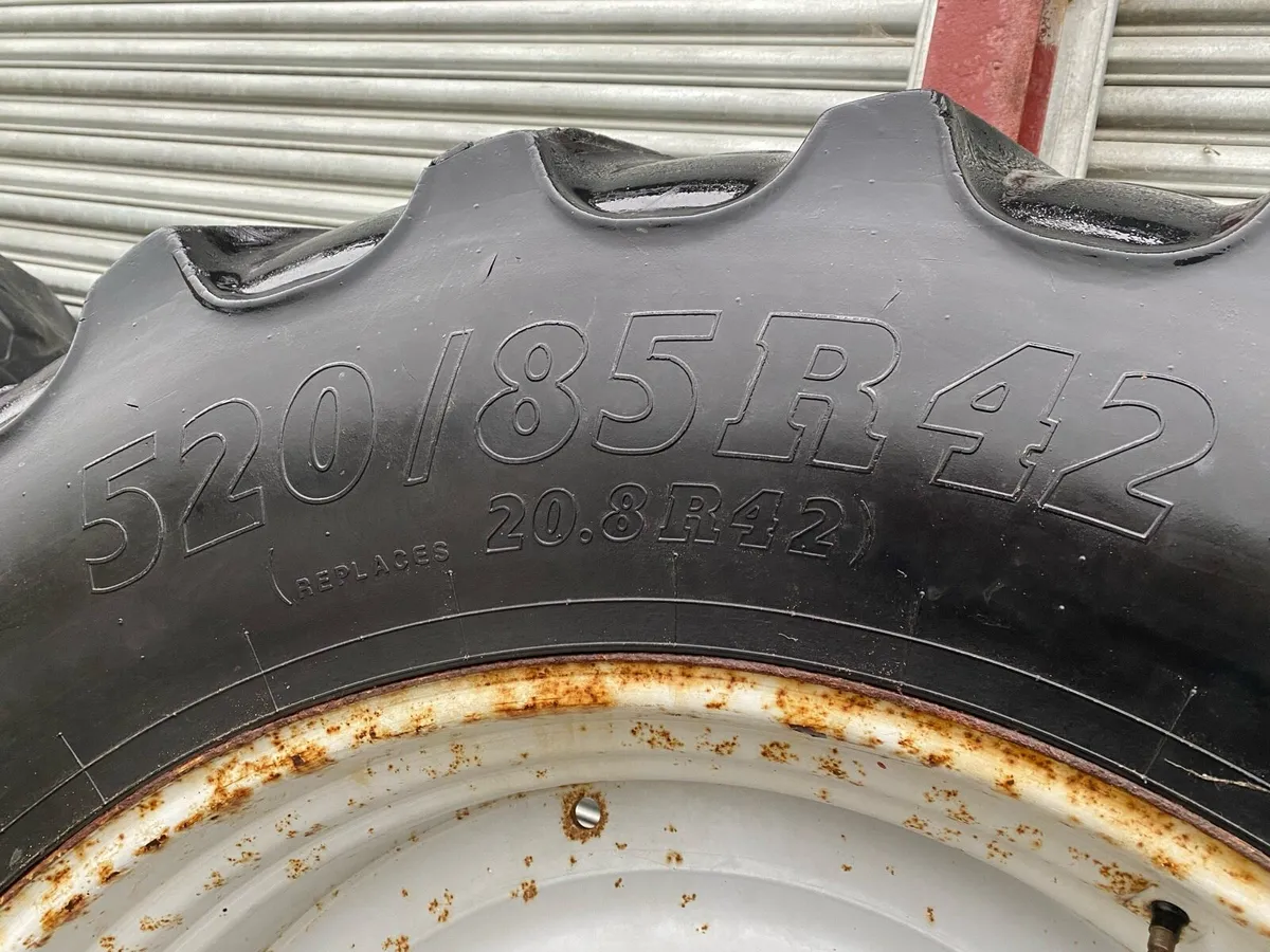 Massey Ferguson wheels & tyres set. - Image 4