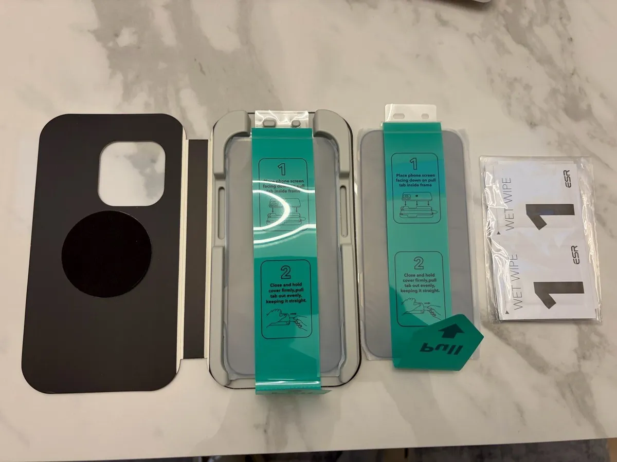 iPhone 17 6.3 inch privacy screen protector - Image 2