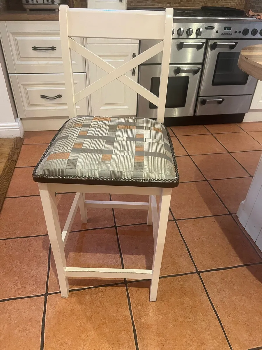 5 high stools - Image 1