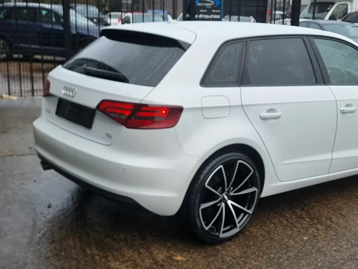 14 AUDI A3 1.6 TDI SPORT. VRT INCLUDED - Image 4