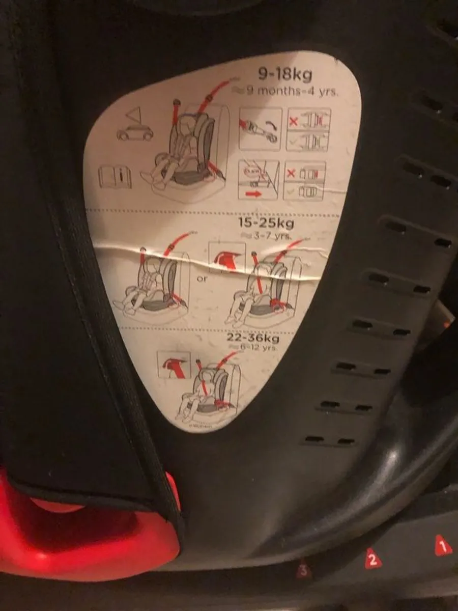 Joie 1-2-3 car seat - Image 4