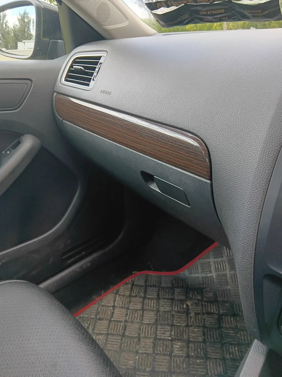 Volkswagen Jetta 2015 - Image 4