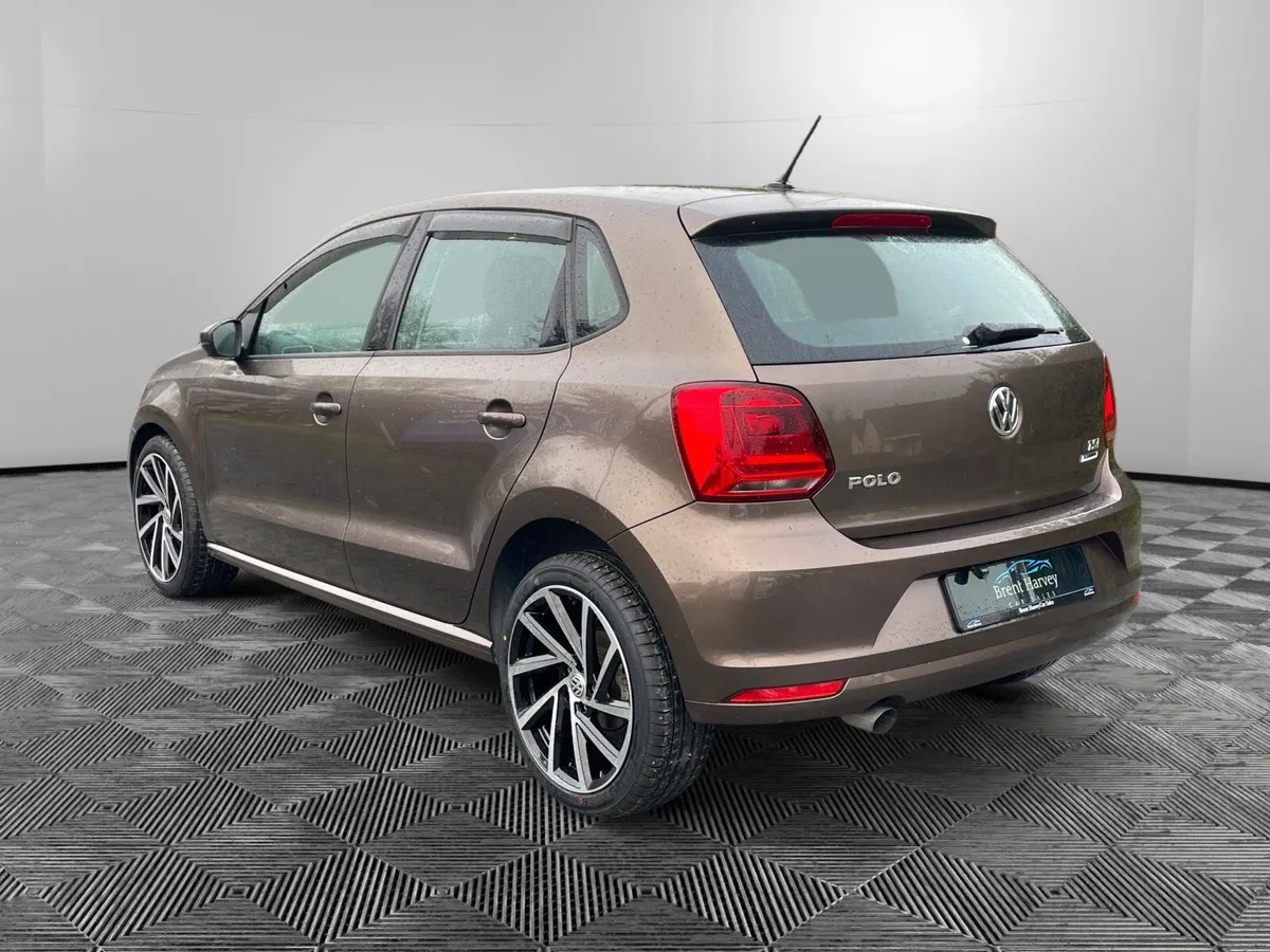 VW POLO COMFORTLINE*LOW KM* - Image 3