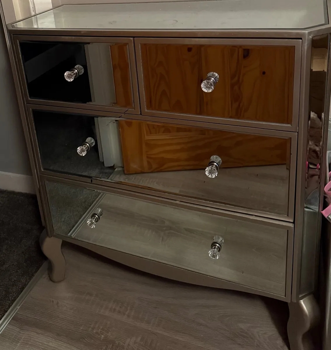 Mirrored chest of drawer - Image 1