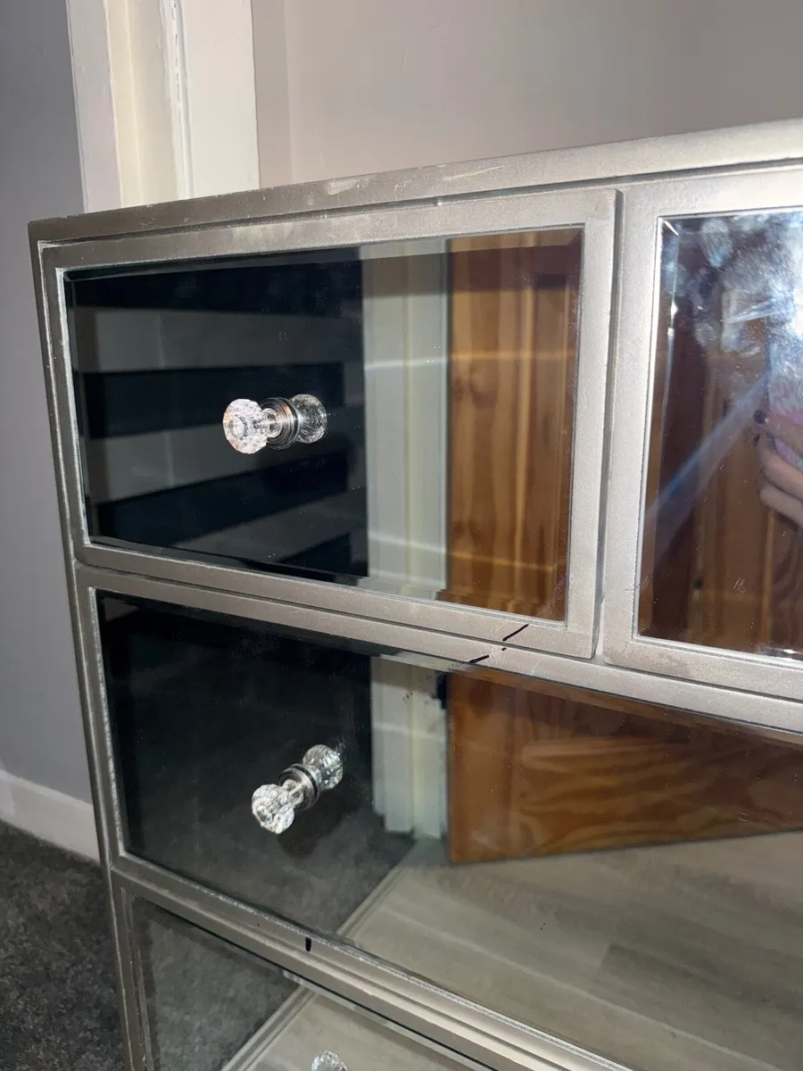 Mirrored chest of drawer - Image 4