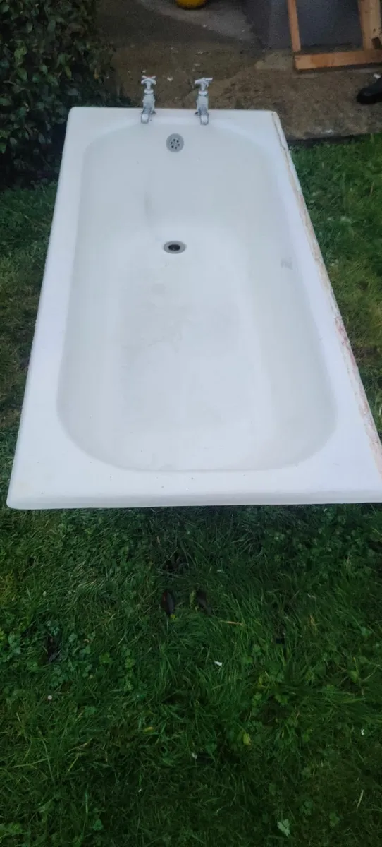 Cast Iron bath - Image 1