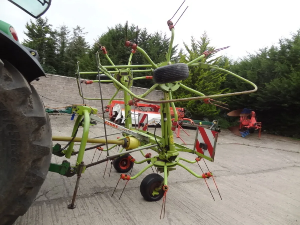 Claas Volto 52 4 Rotor Tedder - Image 1