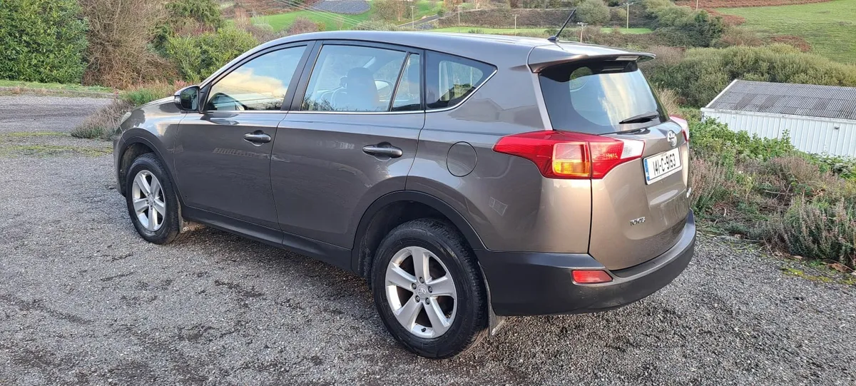 Toyota RAV4 2014 - Image 3