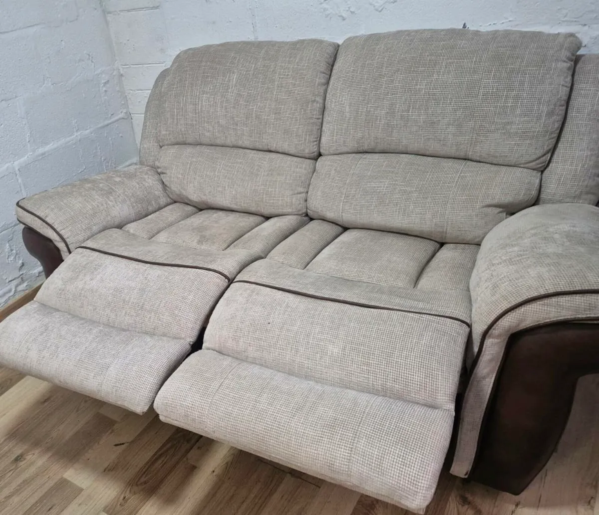 Recliner 3.2 ,Dublin Delivery. - Image 3