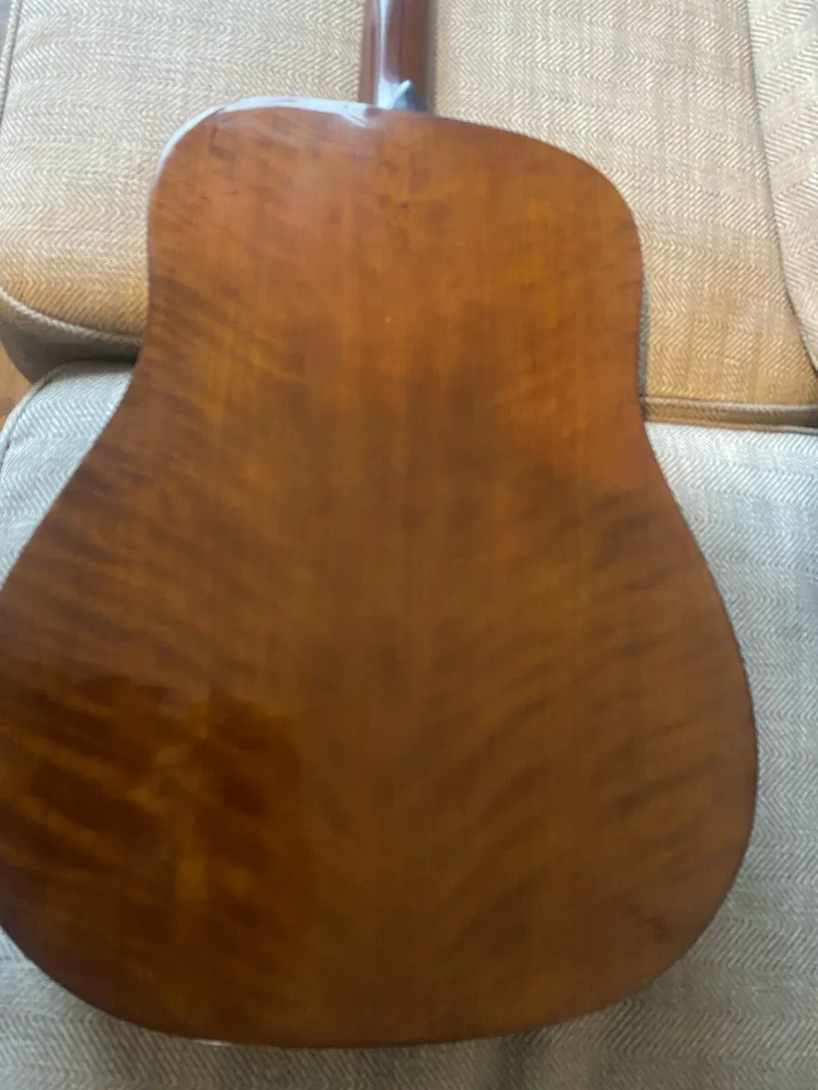 Guitar acoustic - Image 3