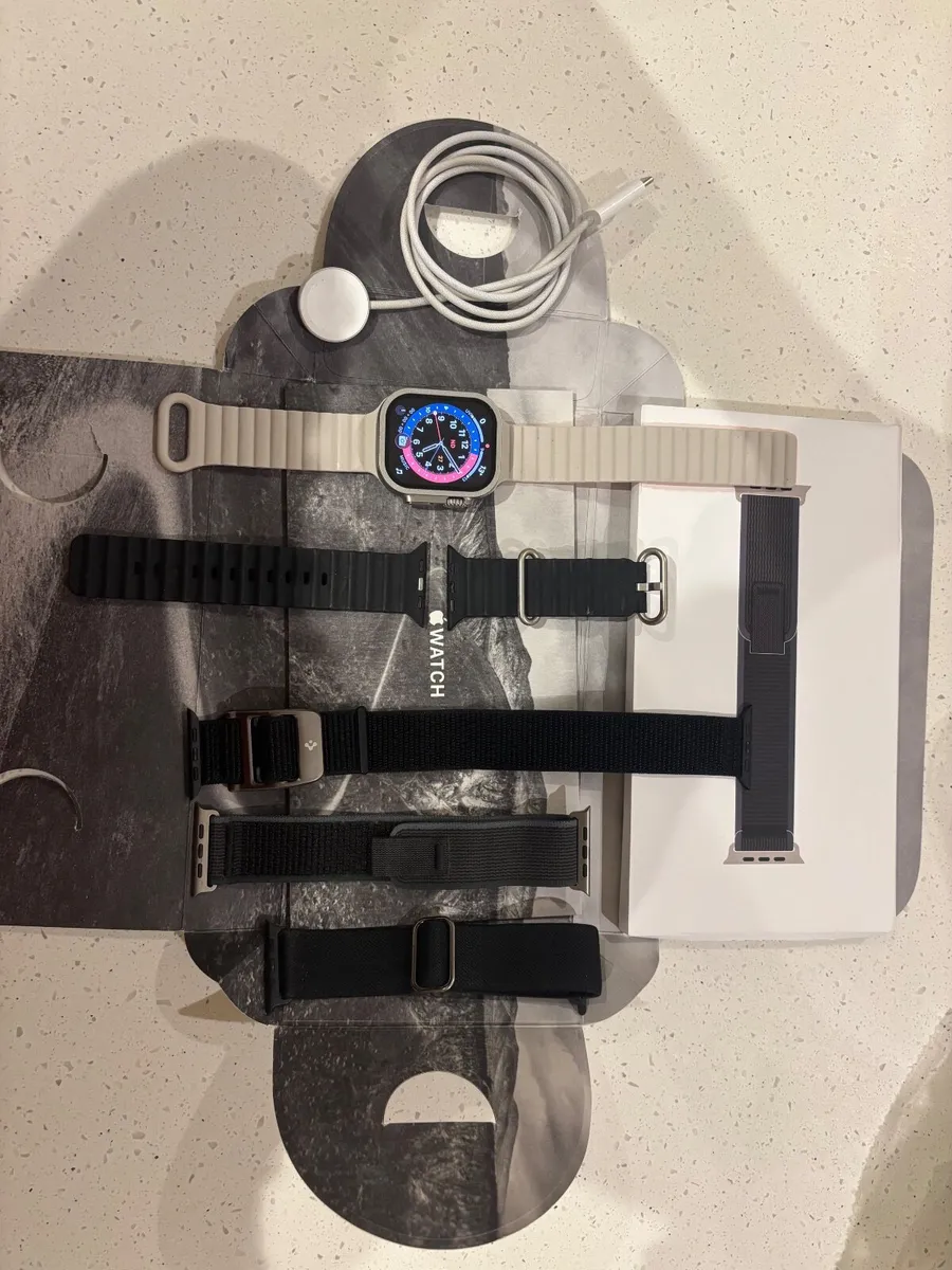 Apple Watch Ultra 2 - 4 EXTRA STRAP & SCREEN GUARD - Image 2