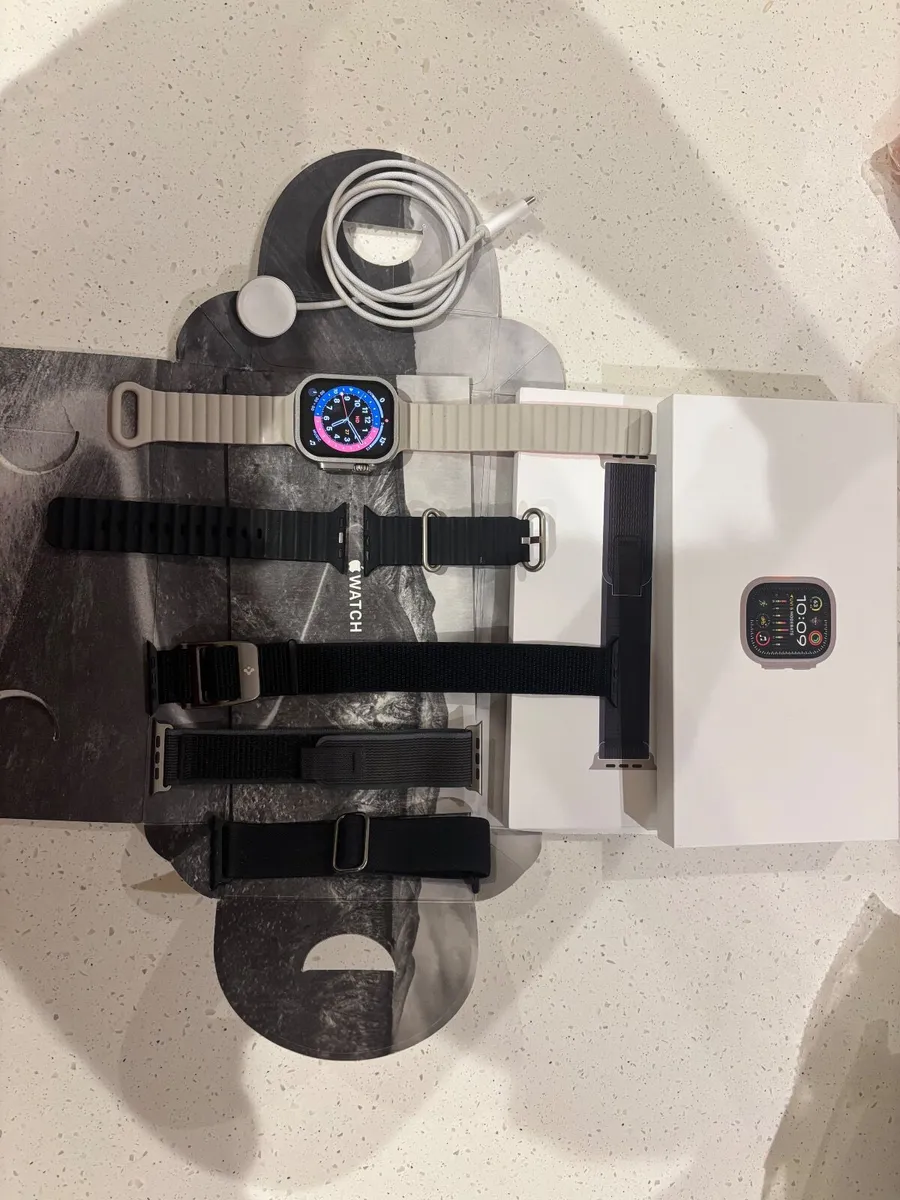 Apple Watch Ultra 2 - 4 EXTRA STRAP & SCREEN GUARD - Image 4