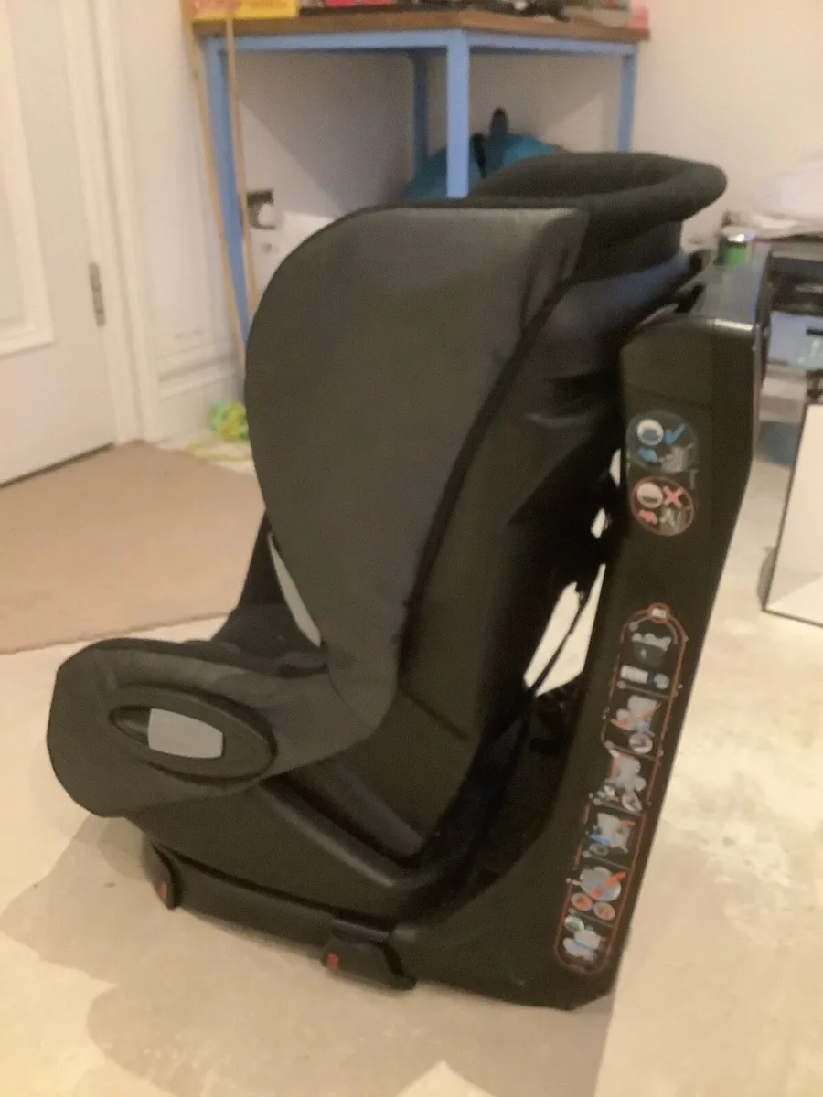 Child’s Car Seat - Image 2