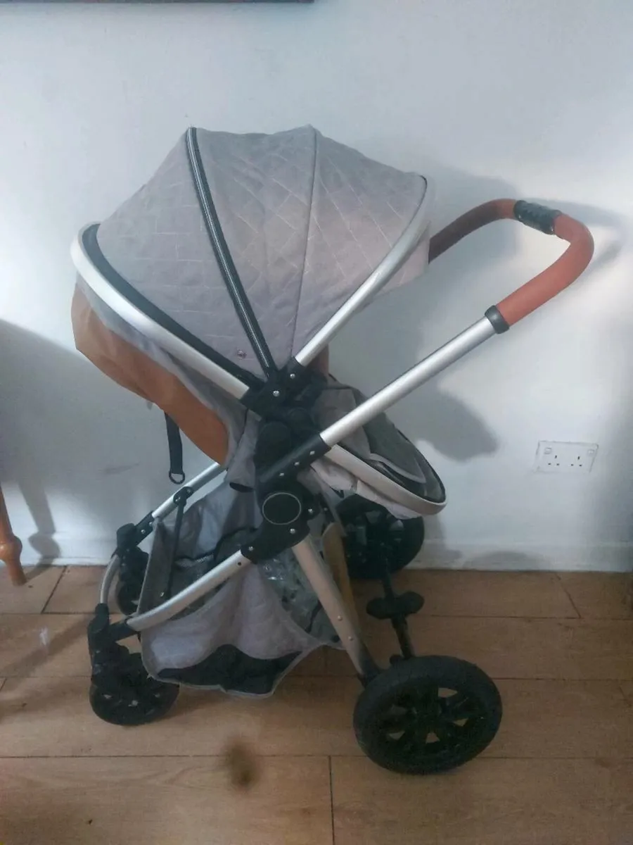 2 in 1  pram pushchair - Image 4