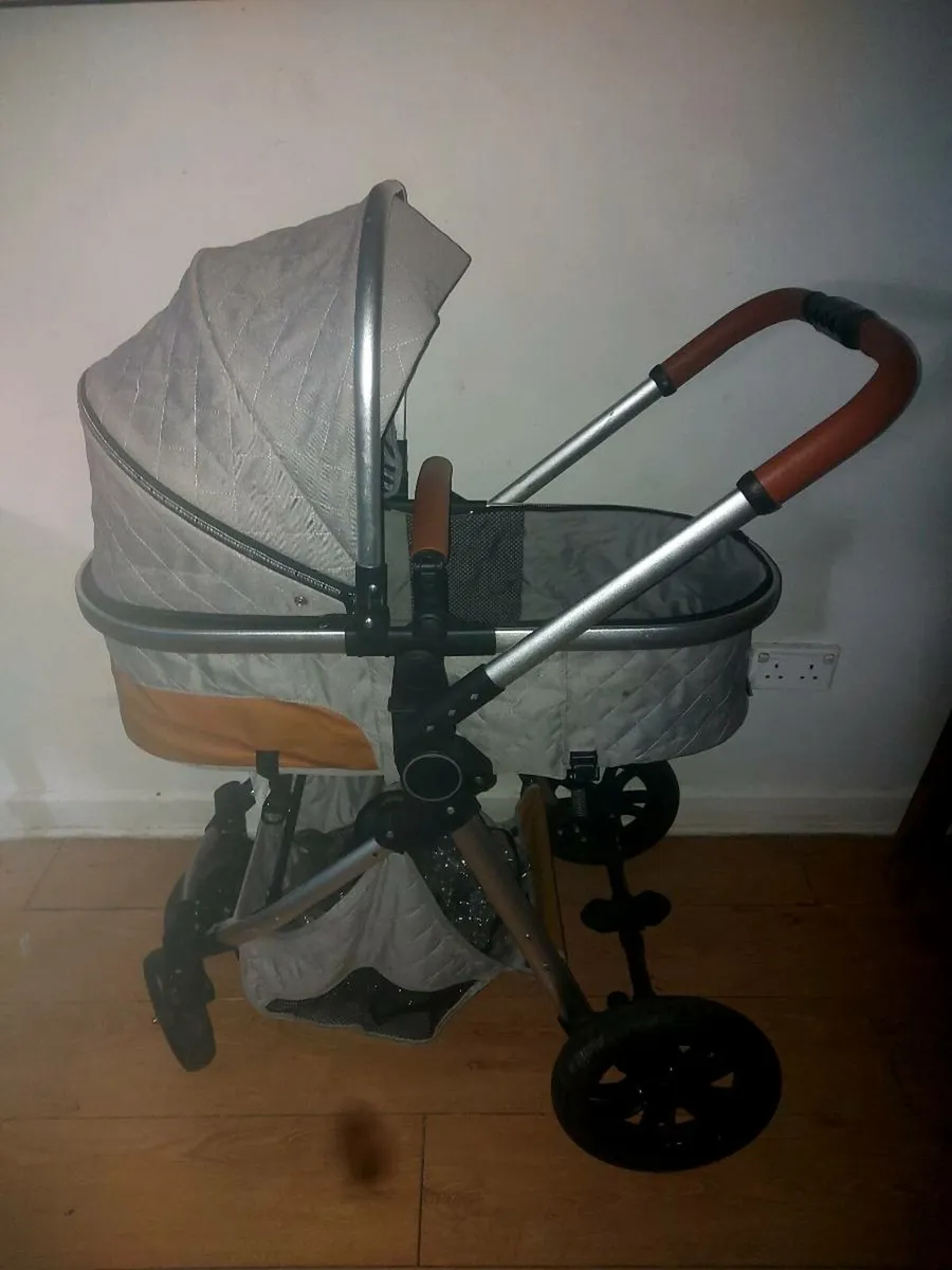 2 in 1  pram pushchair - Image 1