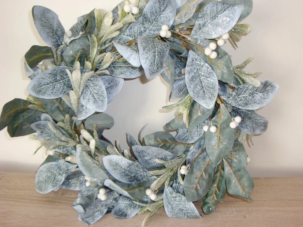 Frosted wreath 50cm Christmas- NEW - Image 1