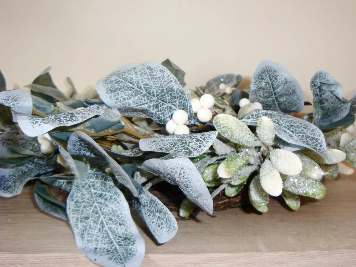 Frosted wreath 50cm Christmas- NEW - Image 2