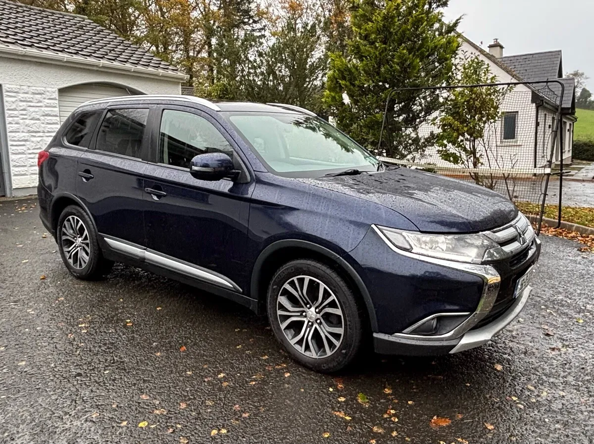 2016 Mitsubishi Outlander 2.2D 4WD 7 Seater - Image 1