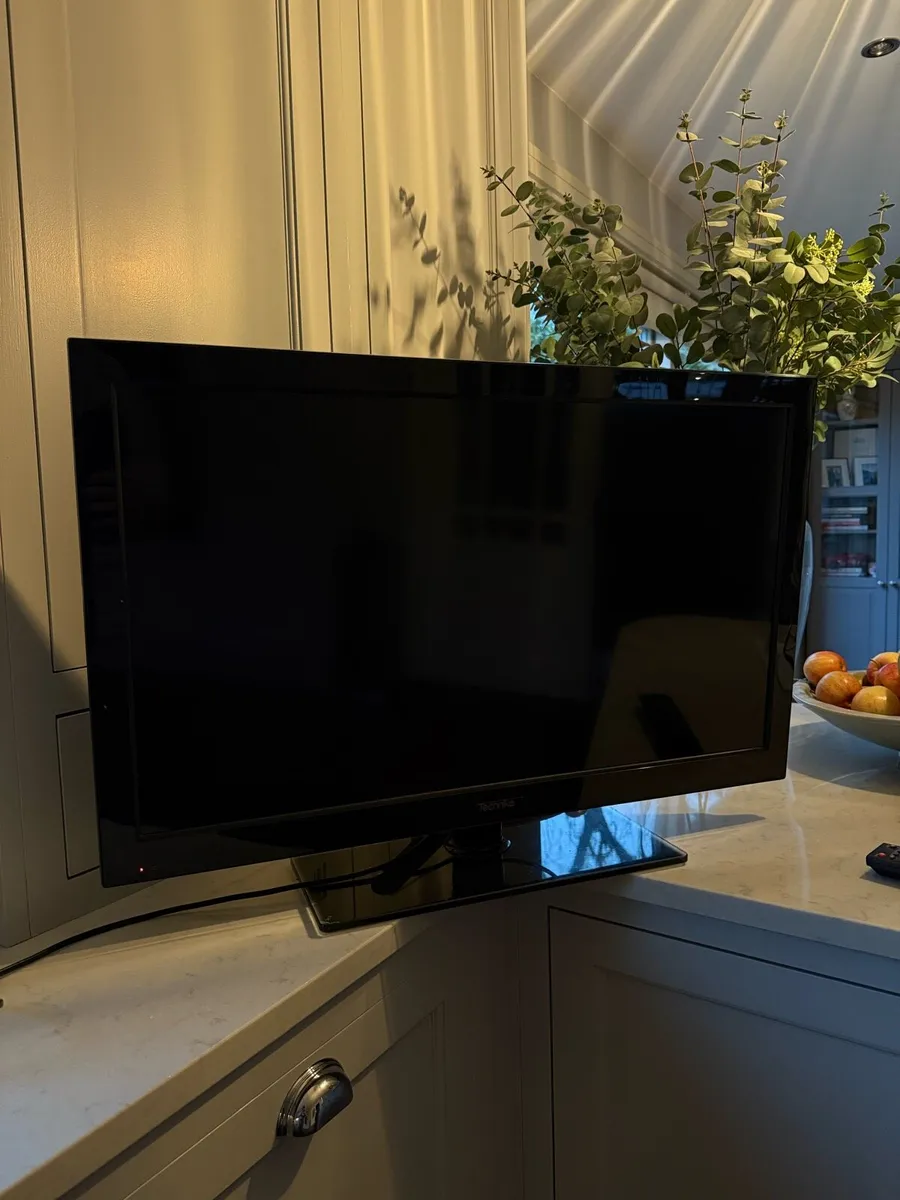 TV - Image 4