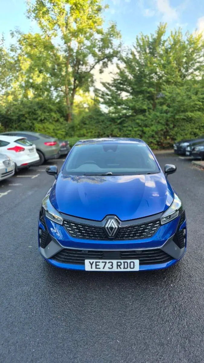 Renault Clio - Image 1