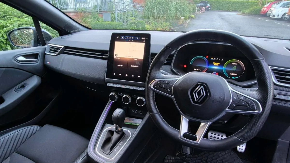 Renault Clio - Image 4