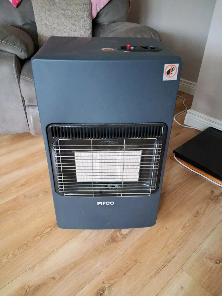 Gas heater - Image 1