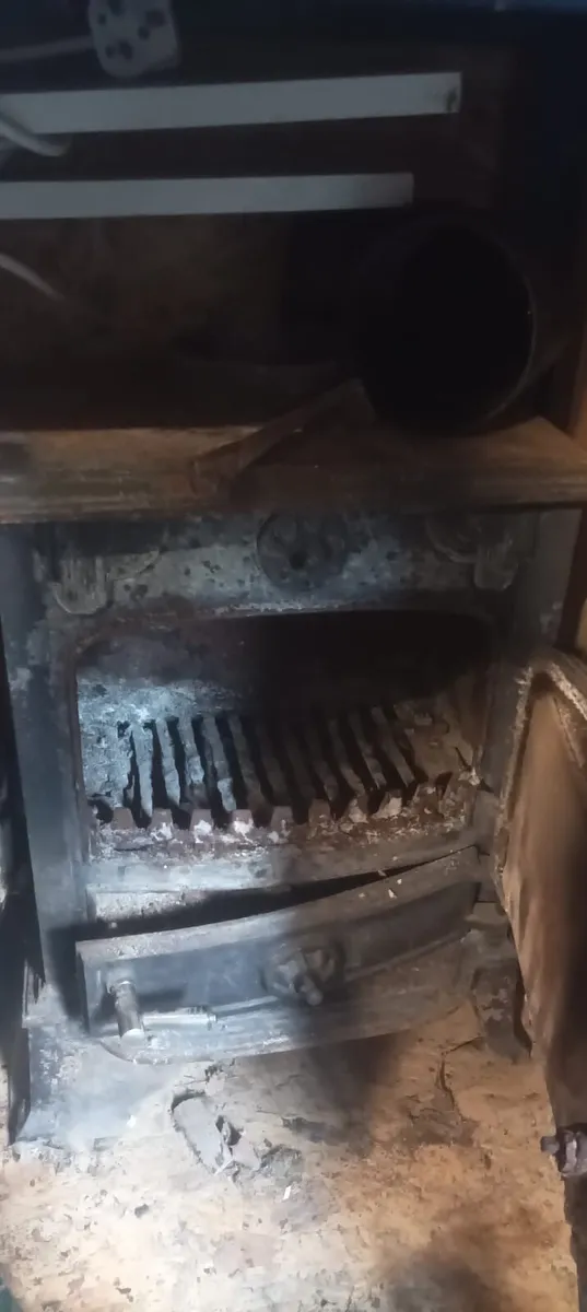 Cast iron stove 6kw - Image 2