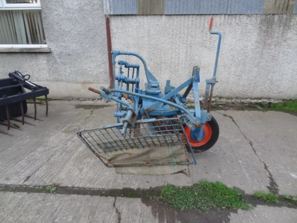 Ransomes Potato Spinner - Image 4
