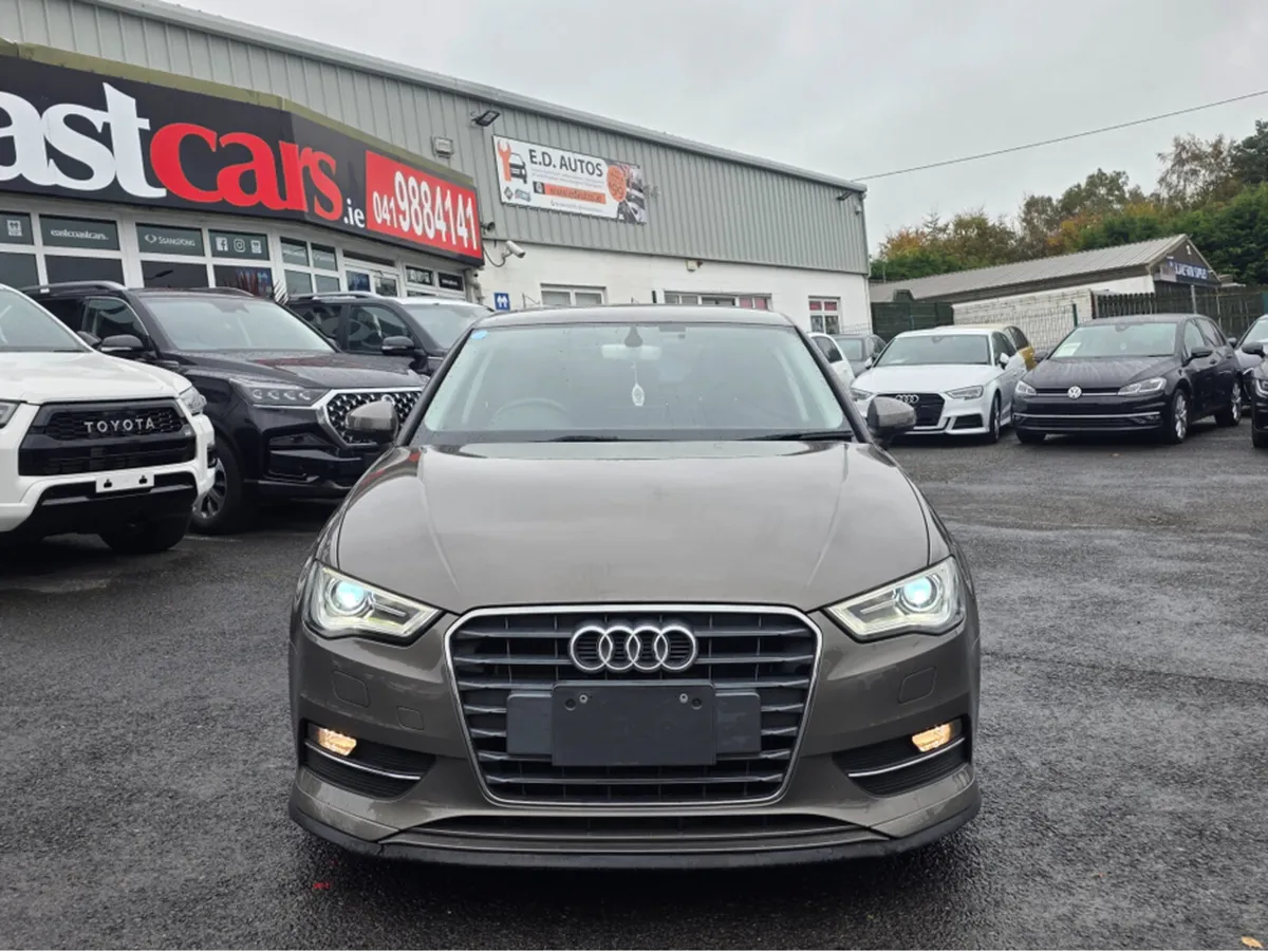 Audi A3 (162) 1.4 TFSI AUTOMATIC PRIVACY GLASS BLU - Image 2