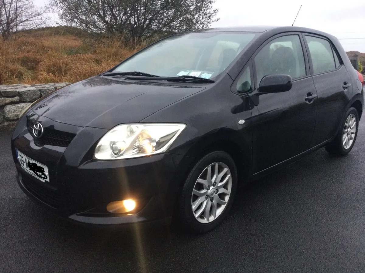 Toyota Auris - Image 1