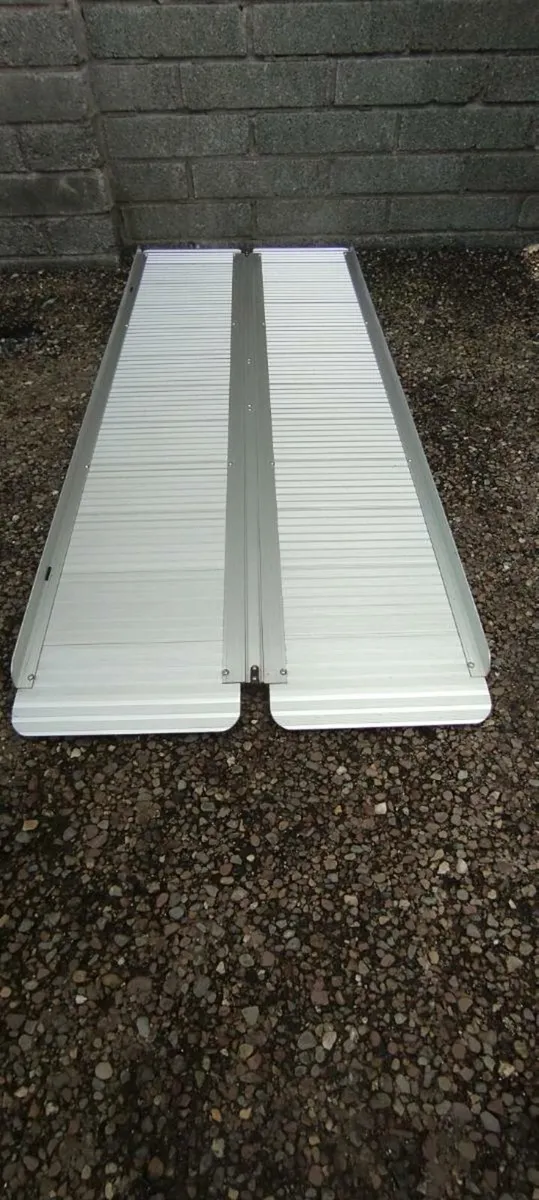 Light weight double ramps with hinge for sale - Image 1