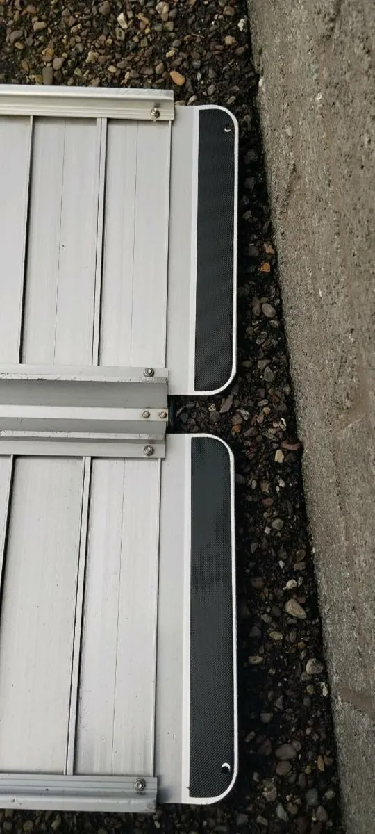 Light weight double ramps with hinge for sale - Image 2