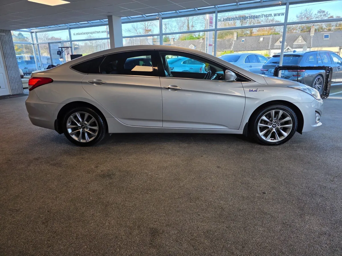 Hyundai i40 1.7 D Salon Executive Plus 2015 - Image 3