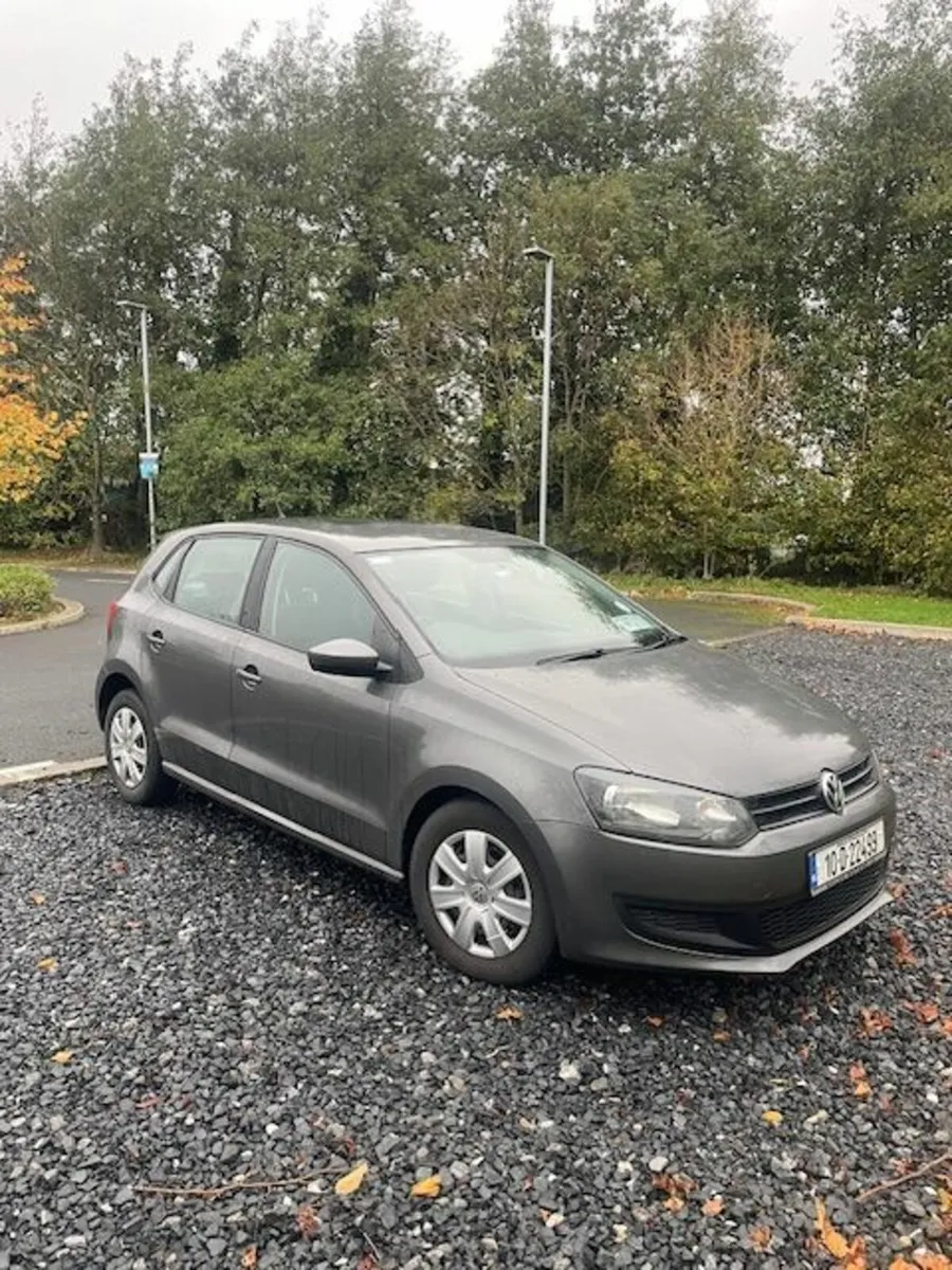 Volkswagen Polo 2010 - Image 2