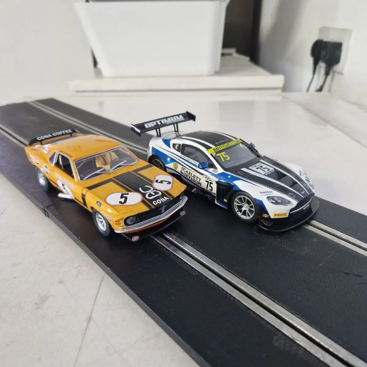 Scalextric Elite Raceway Set - Image 3