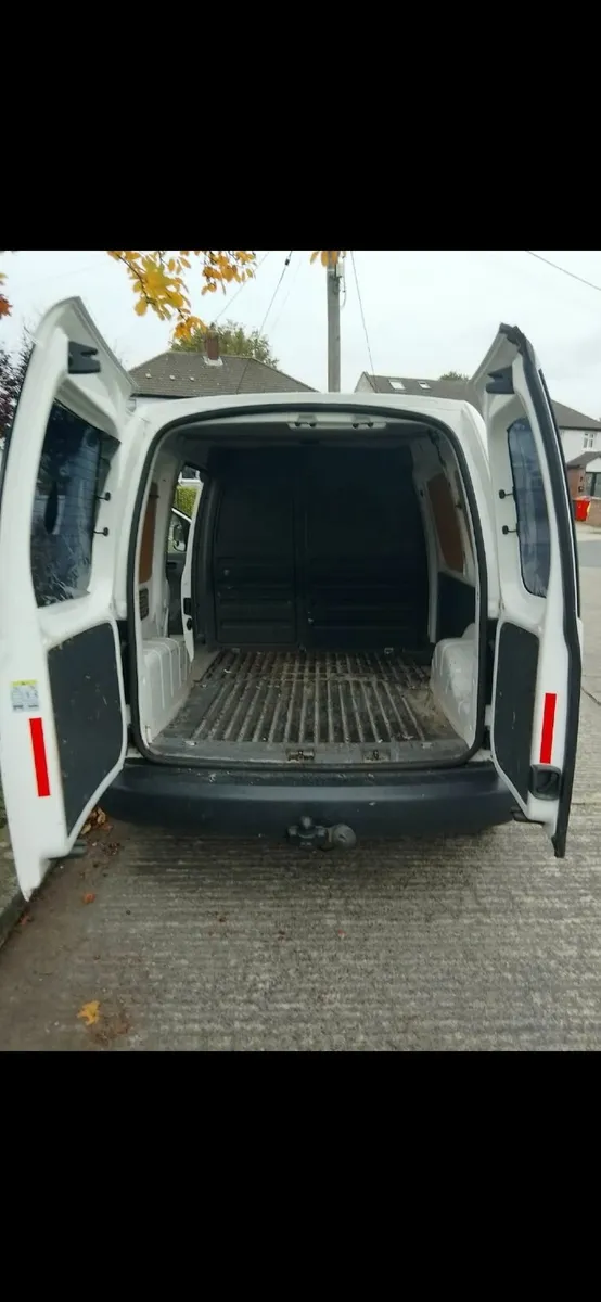 Volkswagen Caddy 2013 - Image 3