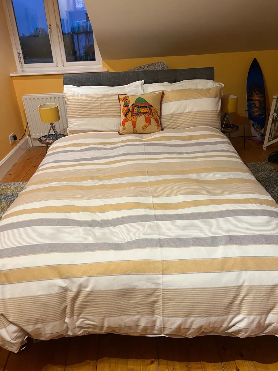2 x Double Beds - Image 1