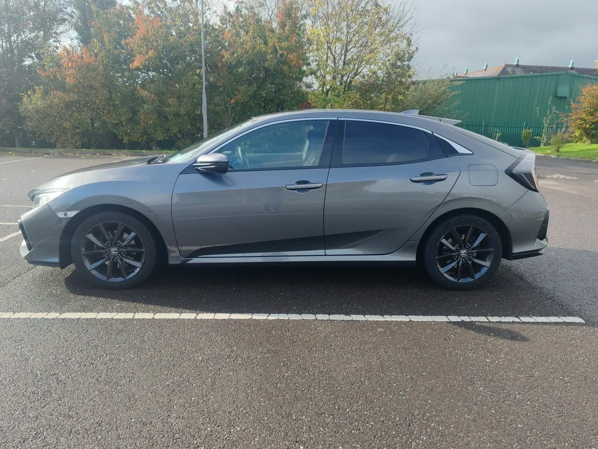 Honda Civic 2020 Low Mileage - Image 3