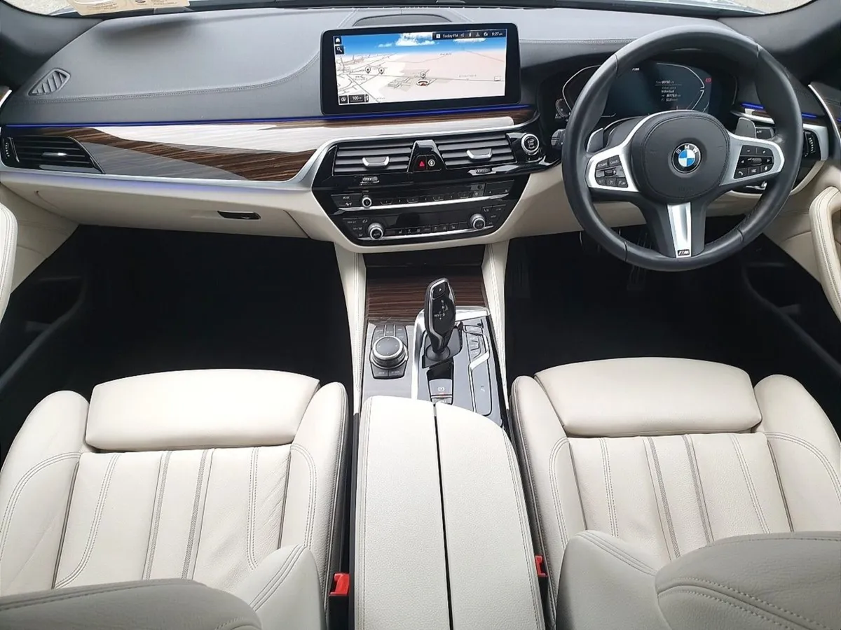 BMW 5 Series 520d M Sport Saloon - Image 4