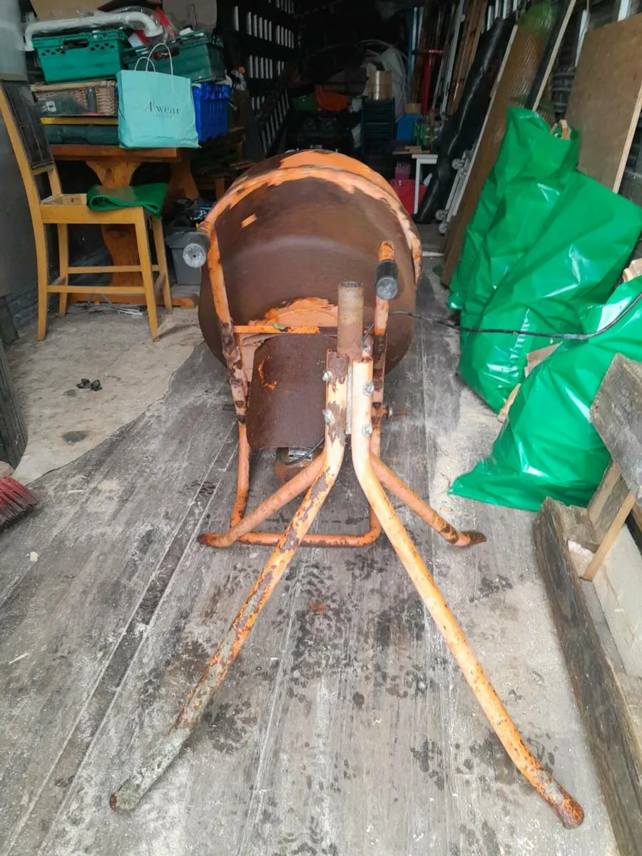 Electric mixer - Image 2
