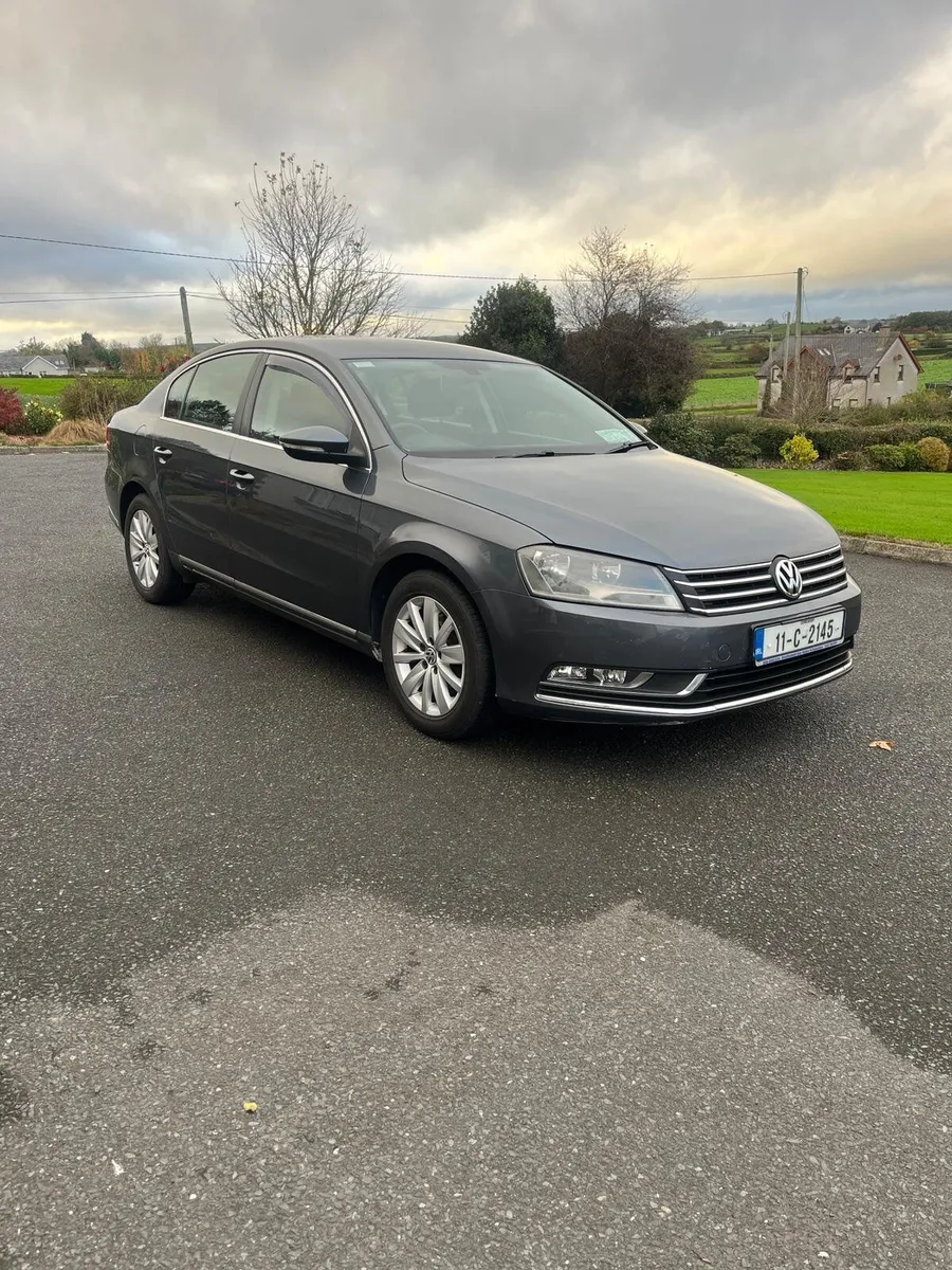 Volkswagen Passat 2011 - Image 1